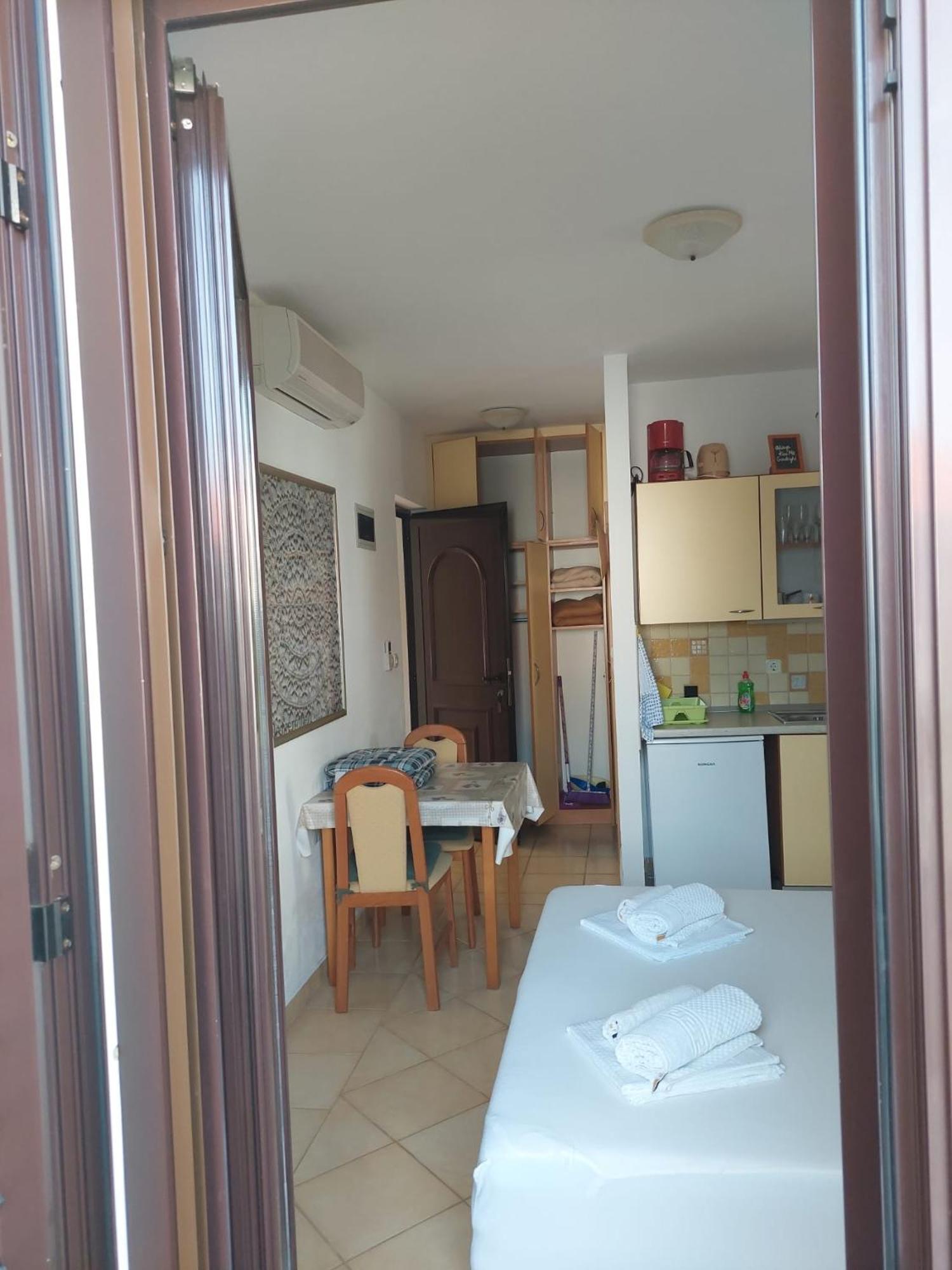 Apartmani Lavanda Pag Town Room photo